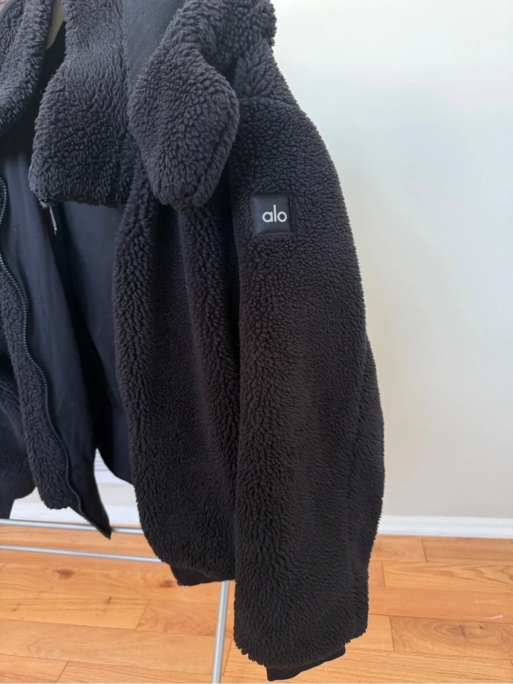Alo Yoga Black Foxy Sherpa Zip-Up Jacket